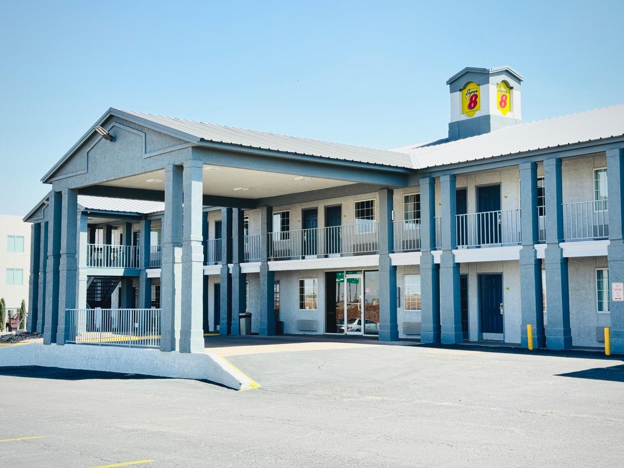 Super 8 By Wyndham Van Horn Motel Exterior photo