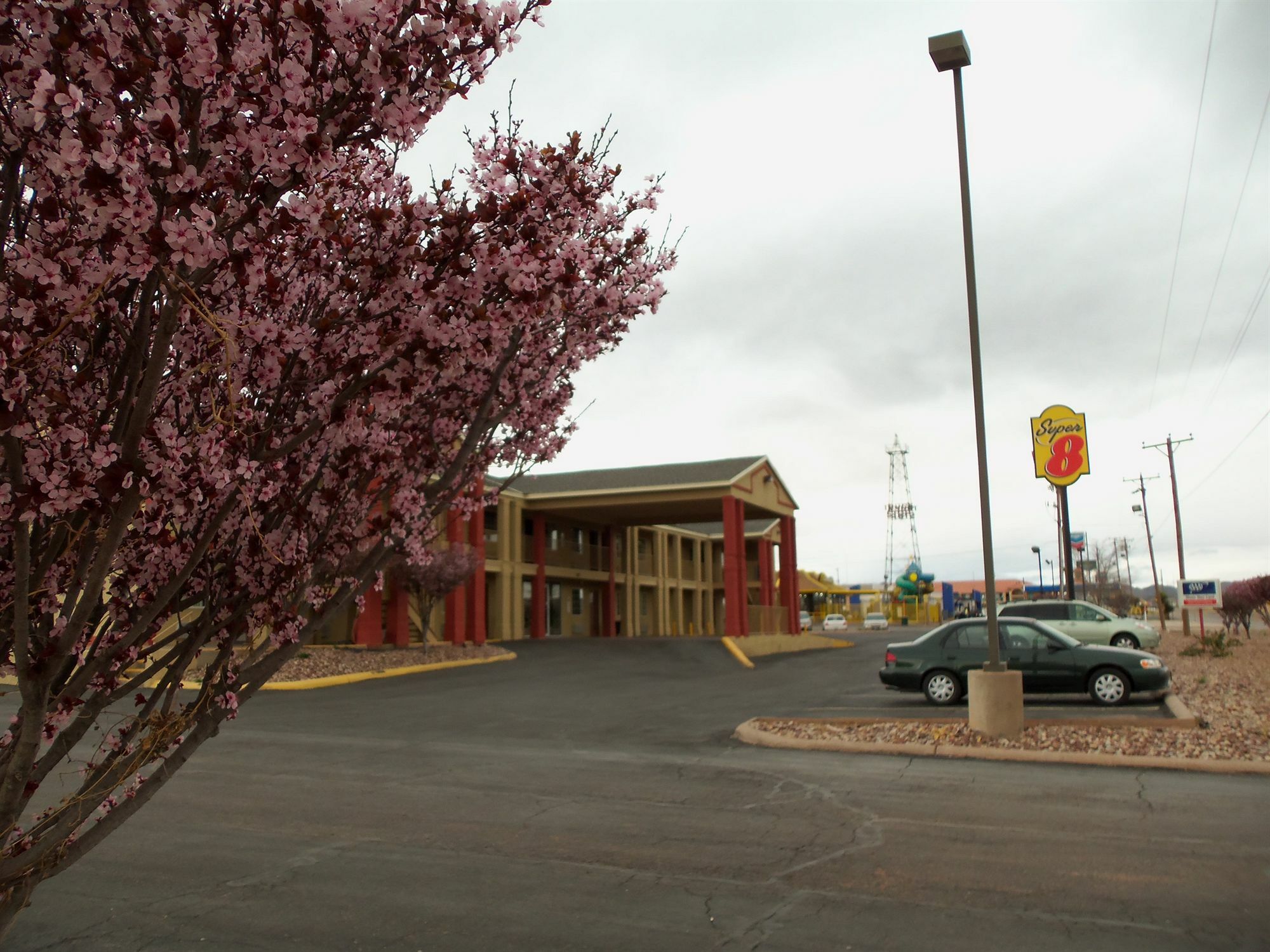 Super 8 By Wyndham Van Horn Motel Exterior photo